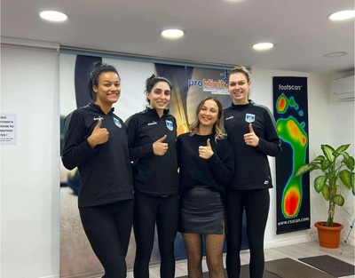 kadın voleybol sporcuları ayak ortezi proklinik
