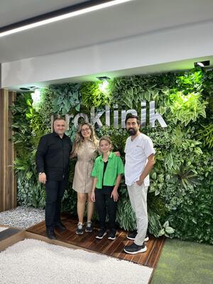 proklinik ile mutlu protez kullanıcısı